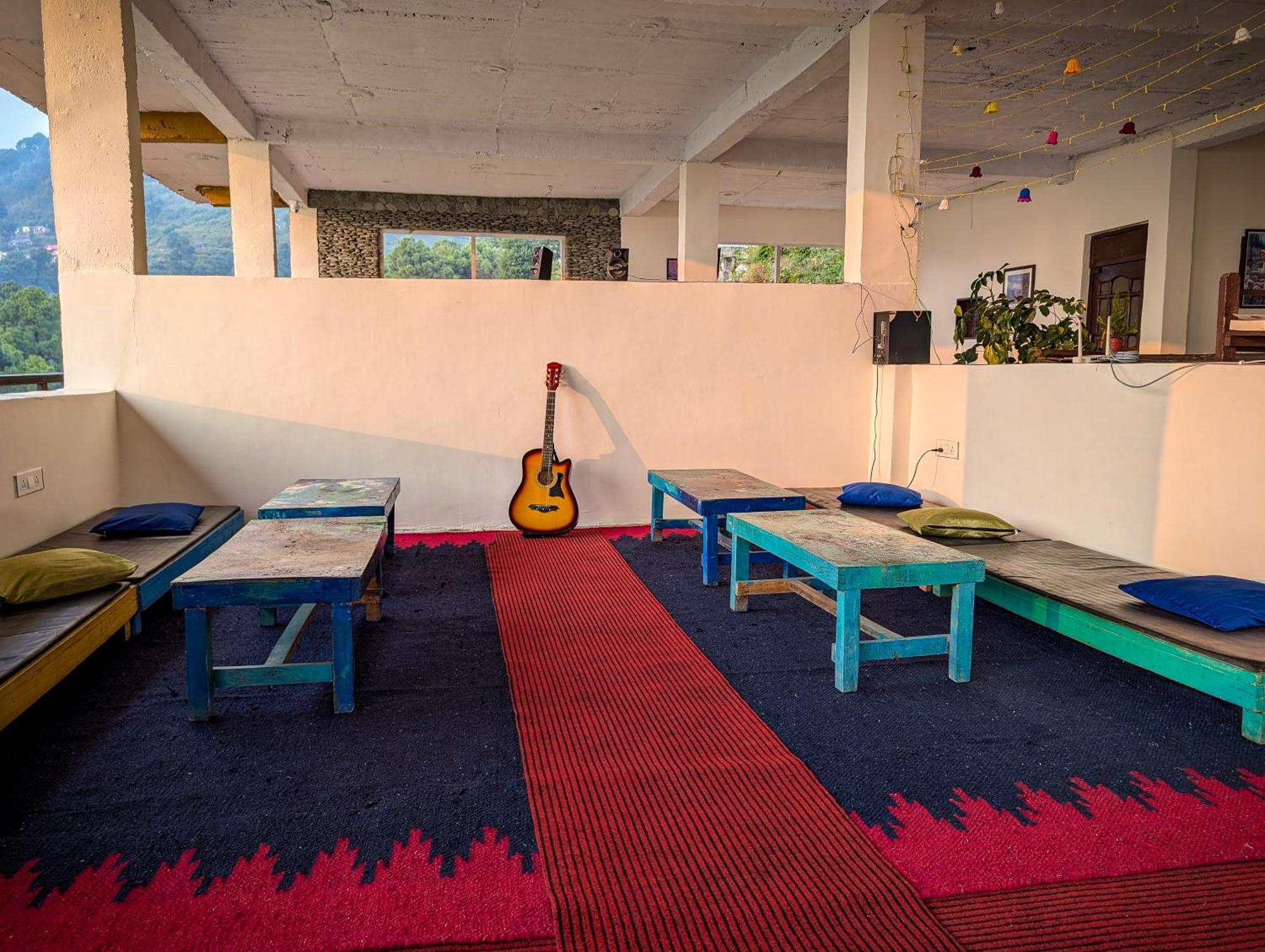 Hobo Hostel Dharamshala Exterior photo