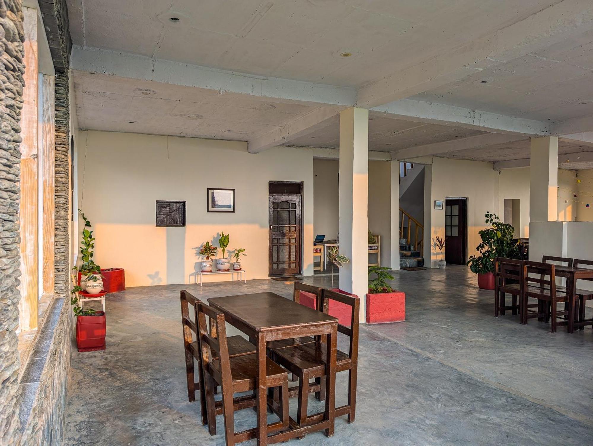 Hobo Hostel Dharamshala Exterior photo
